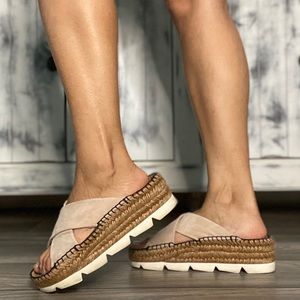 Jimmy Choo Dánae Flat